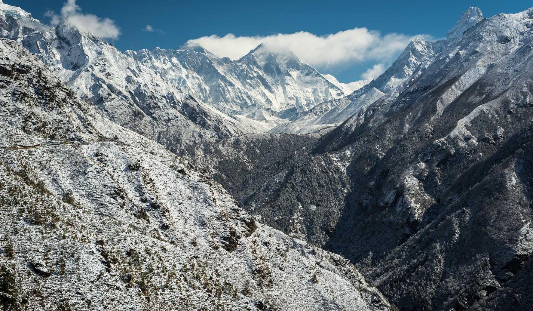 上古王冠：顺德代理工程公司注册条件