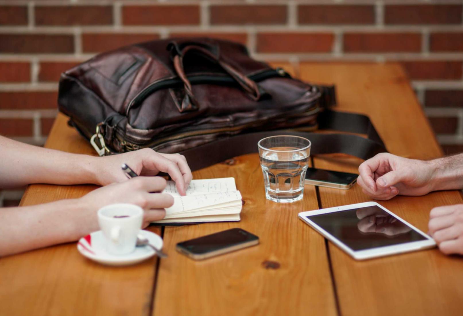 Vx批发小号：美食代理平台