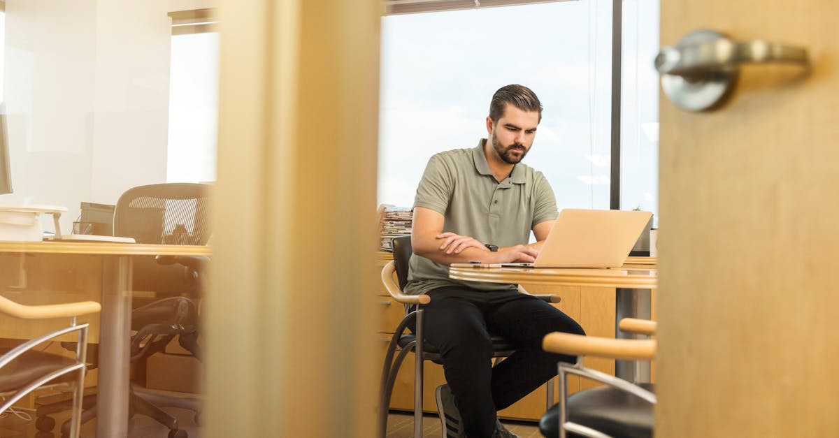 港免税白金万宝路：安心付app详情下载教程